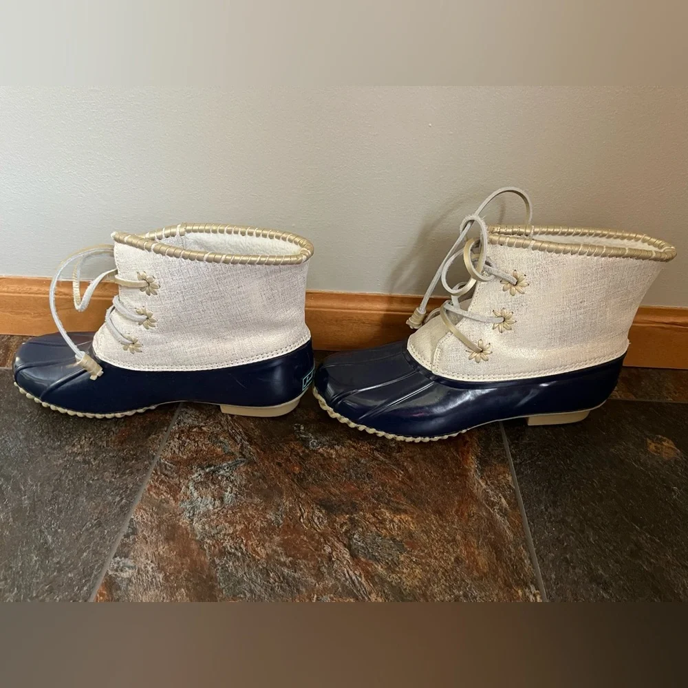 Women’s Jack Rogers Chloe blue & metallic duck waterproof ankle boot. Size 9